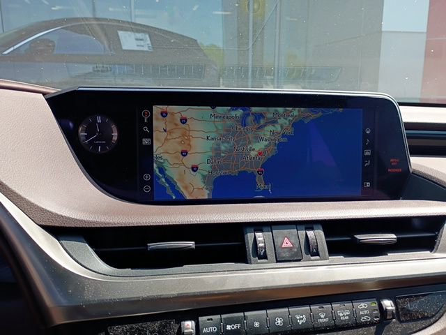 Used 2021 Lexus ES 350 w/ Premium Package image 2