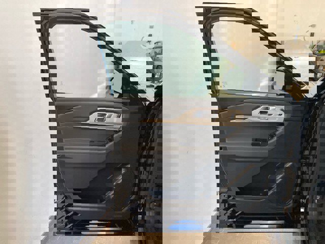 New 2026 Ford Explorer Active w/ Active Comfort Package image 16