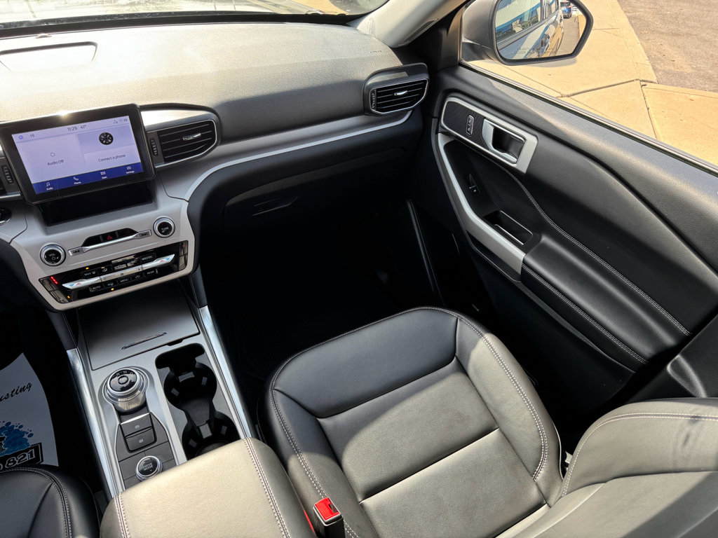 Certified 2023 Ford Explorer XLT w/ Equipment Group 202A image 23