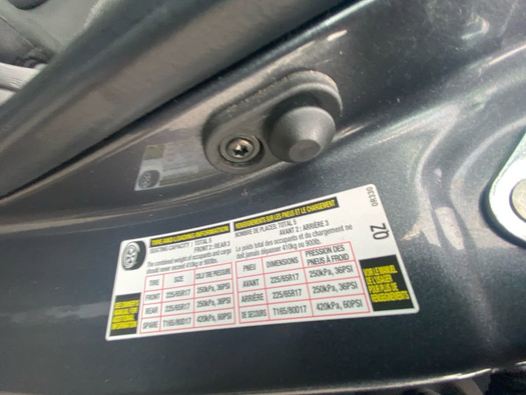 Used 2024 Toyota RAV4 LE AWD/4WD image 29
