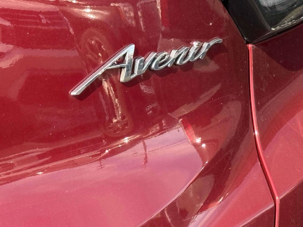 Used 2024 Buick Encore GX Avenir w/ Avenir Convenience Package AWD/4WD image 29