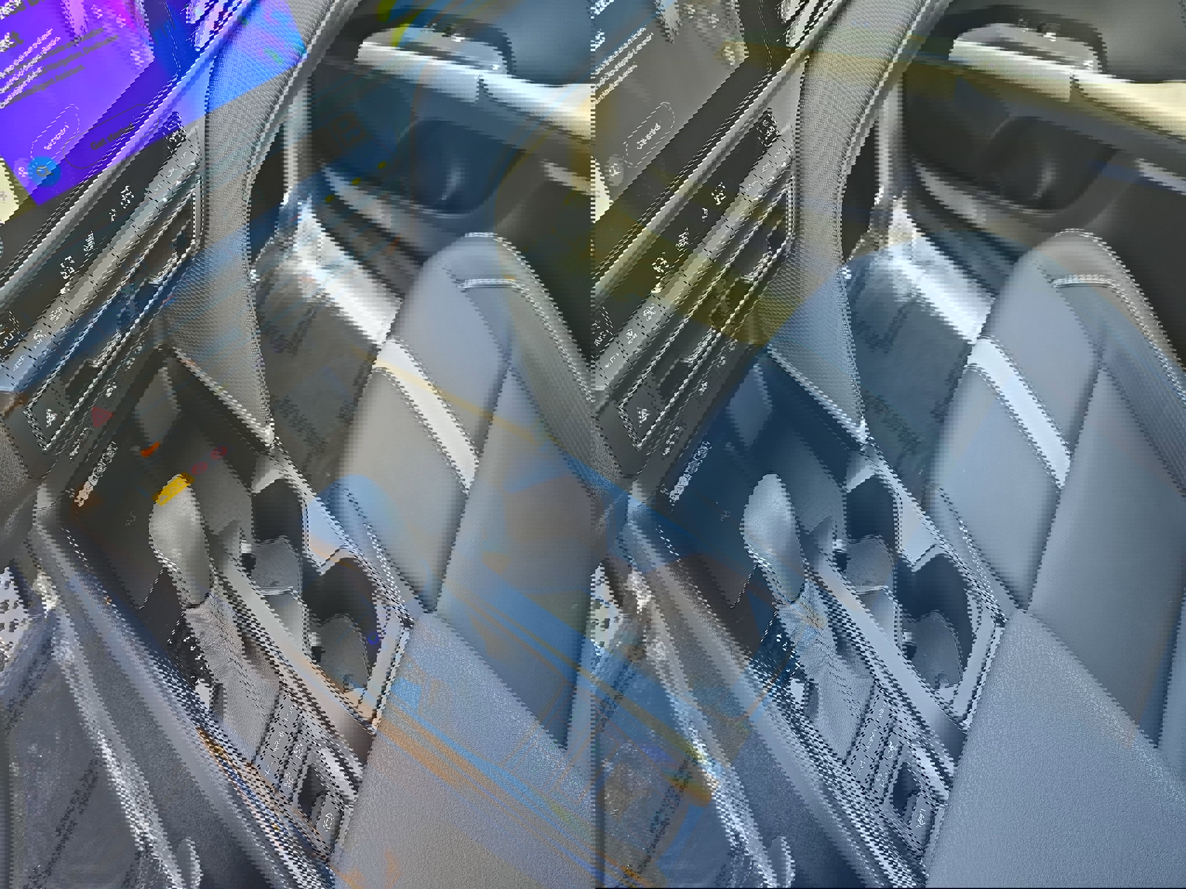 Used 2025 Toyota Camry SE FWD image 27