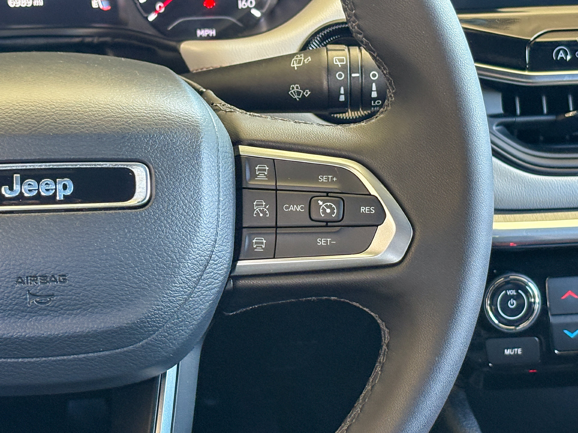 Used 2024 Jeep Compass Limited AWD/4WD image 16