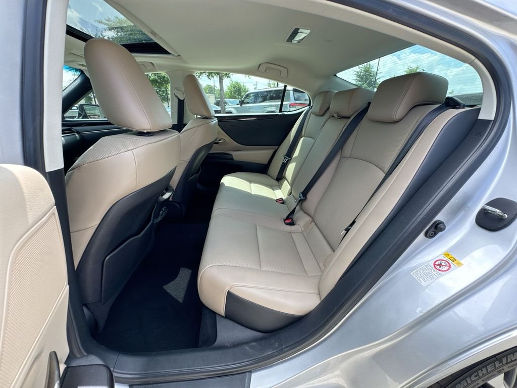 Used 2019 Lexus ES 350 w/ Premium Package FWD image 30
