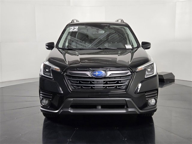 Used 2022 Subaru Forester Limited w/ Popular Package #3 image 8
