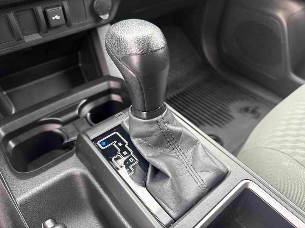 Used 2023 Toyota Tacoma SR AWD/4WD image 32