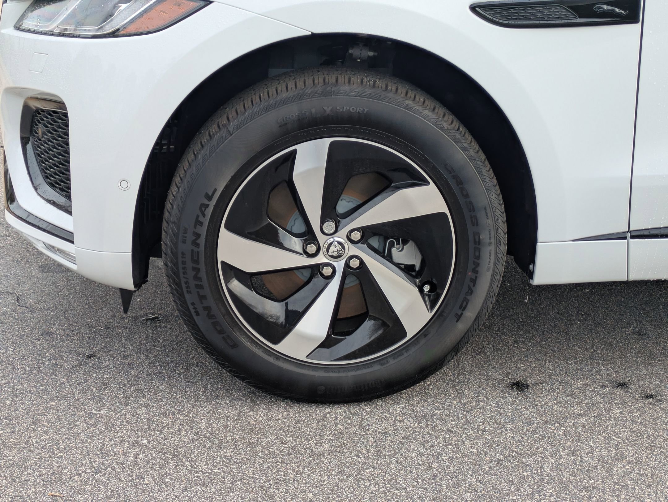 New 2026 Jaguar F-PACE R-Dynamic S image 33