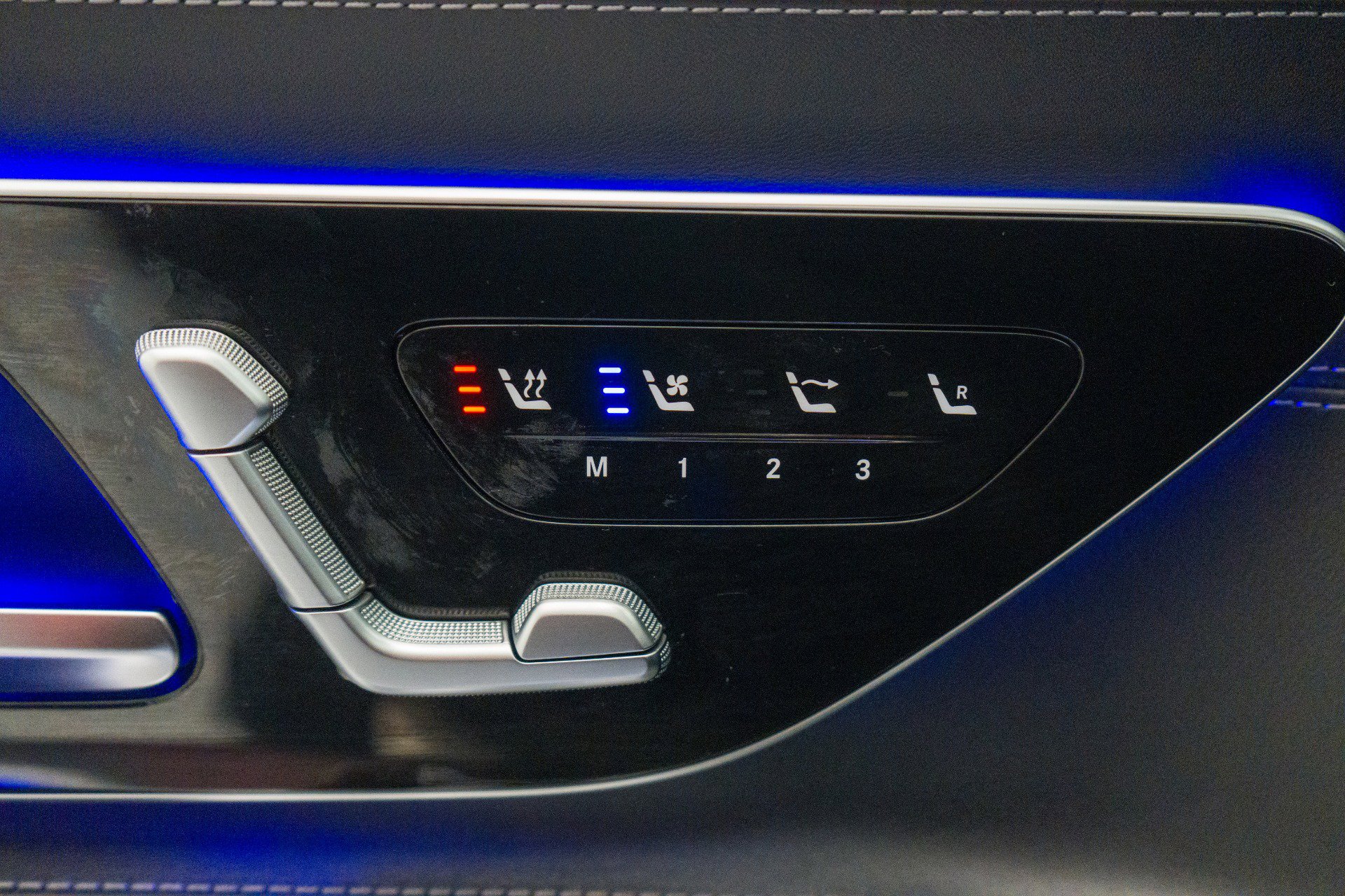 Used 2025 Mercedes-Benz SL 63 AMG S e Performance 4MATIC image 29