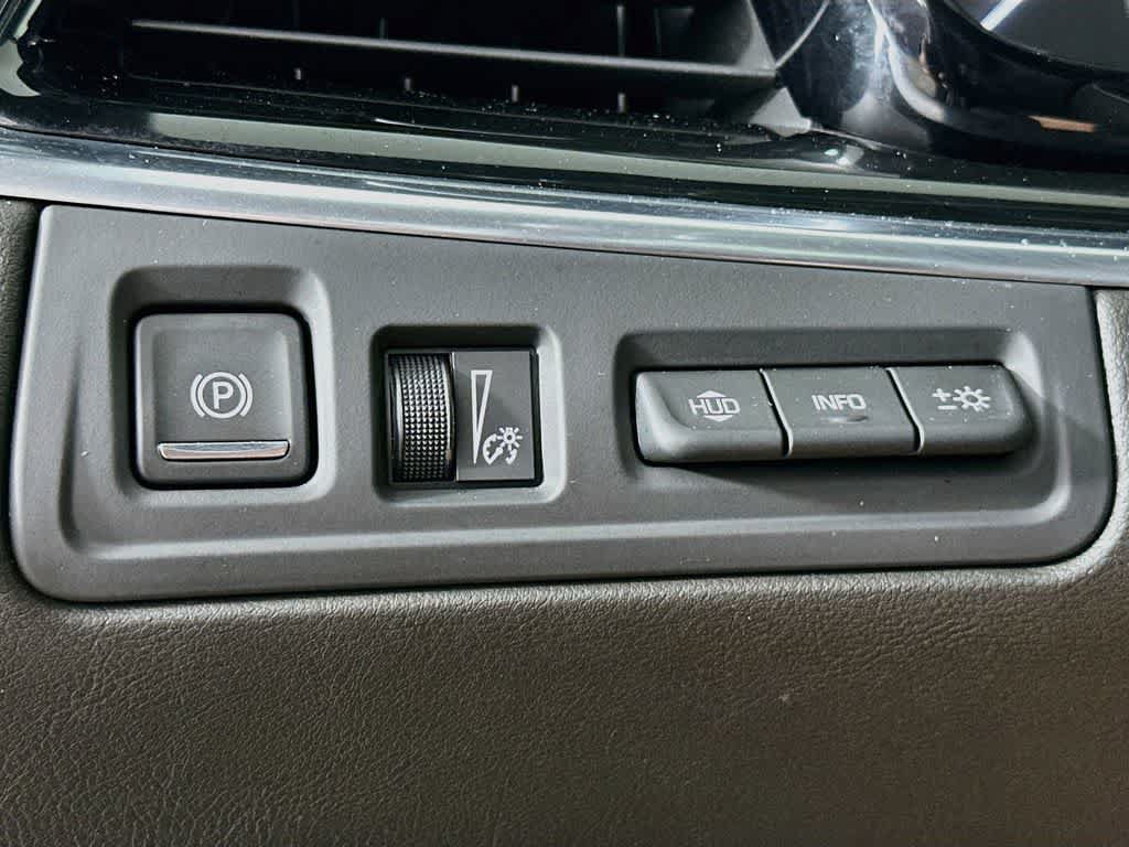 Used 2020 Cadillac XT6 Premium Luxury FWD image 27