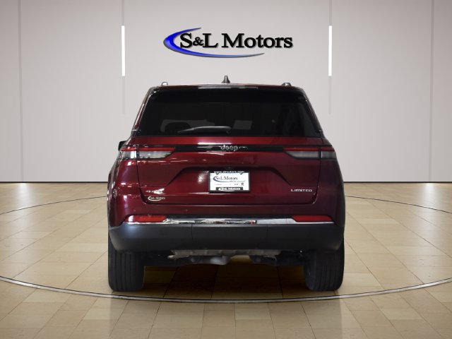 Used 2023 Jeep Grand Cherokee Limited AWD/4WD image 7