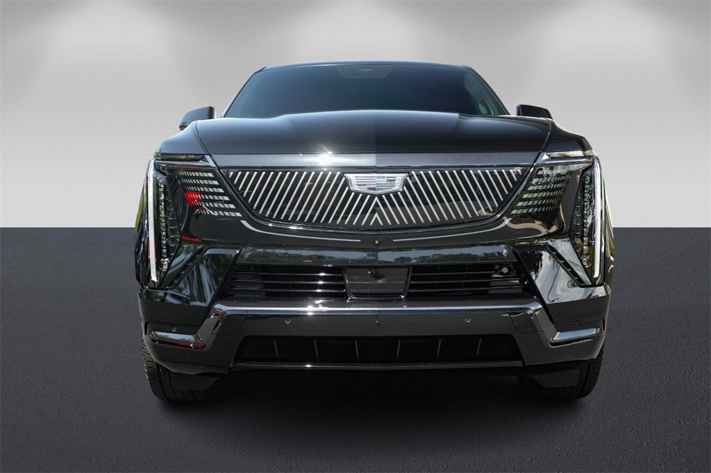 Used 2025 Cadillac Escalade IQ Sport 2 w/ LPO, ONYX Package image 8