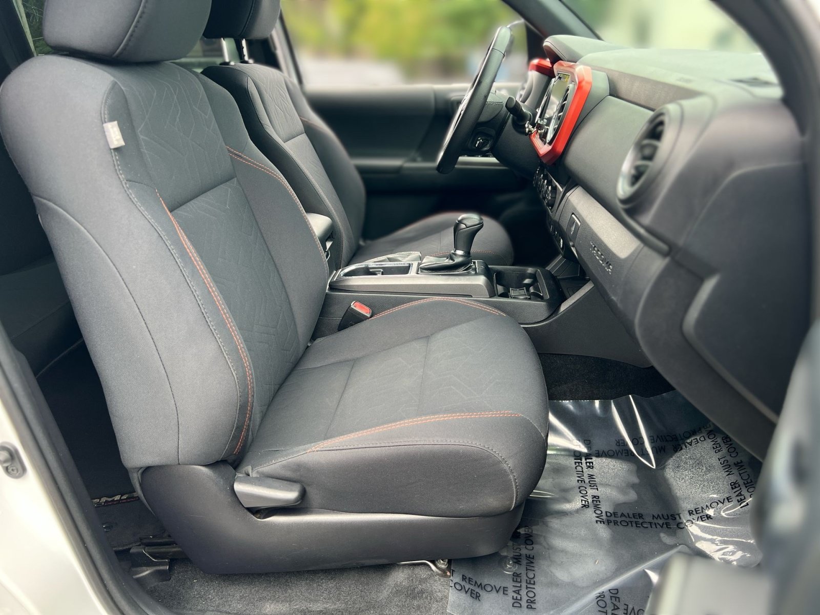 Used 2019 Toyota Tacoma TRD Off-Road AWD/4WD image 25
