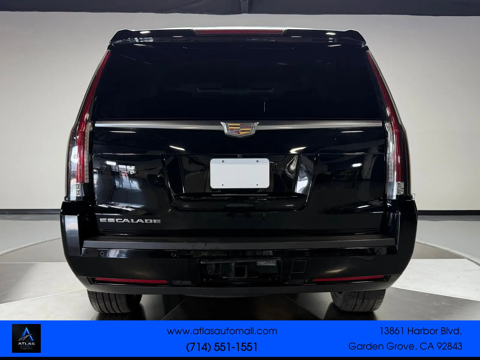 Used 2016 Cadillac Escalade Premium AWD/4WD image 5