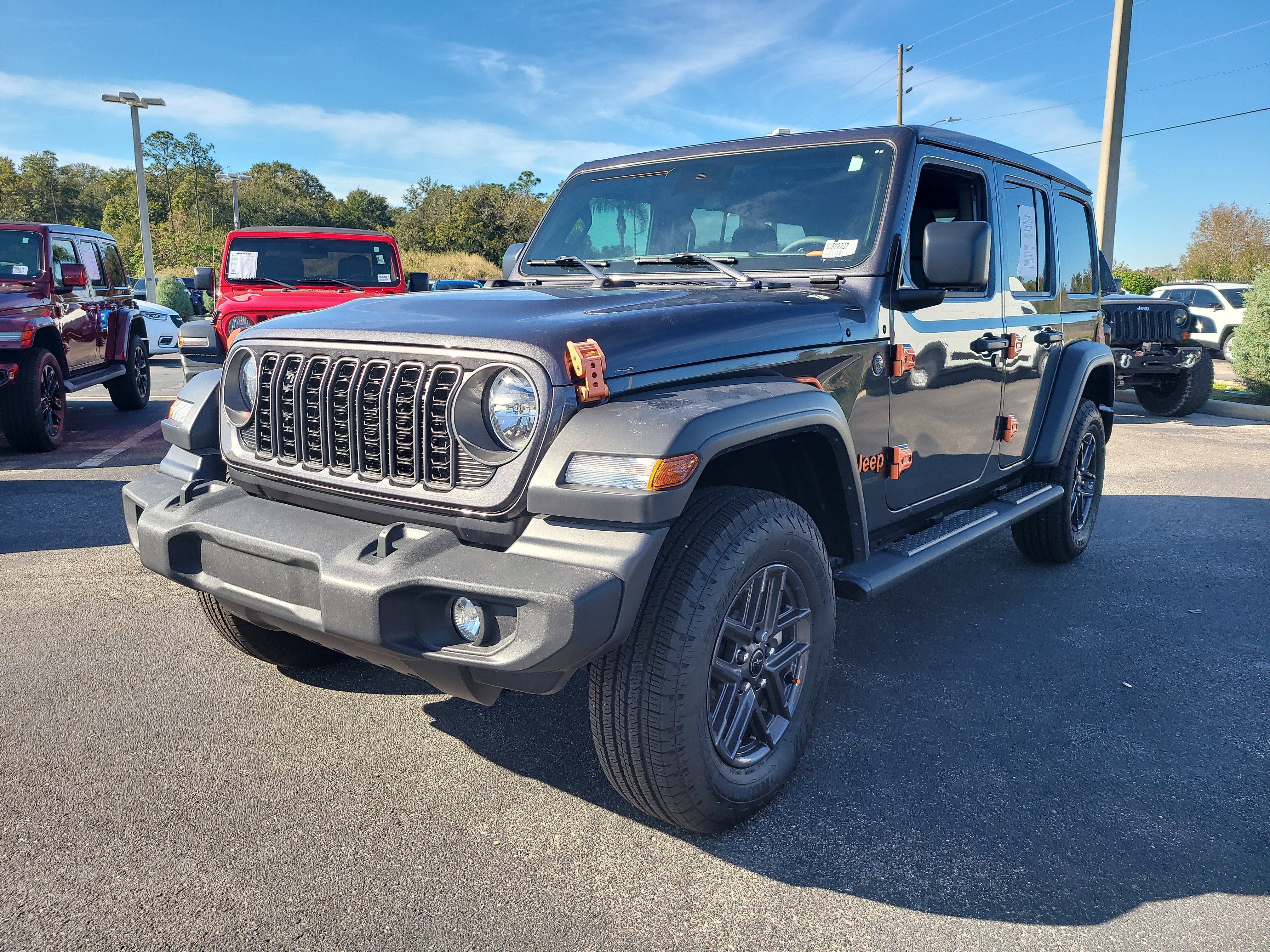 Used 2025 Jeep Wrangler Sport S image 3