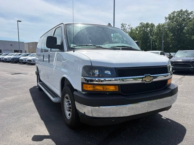 Used 2024 Chevrolet Express 2500 w/ Driver Convenience Package RWD image 14