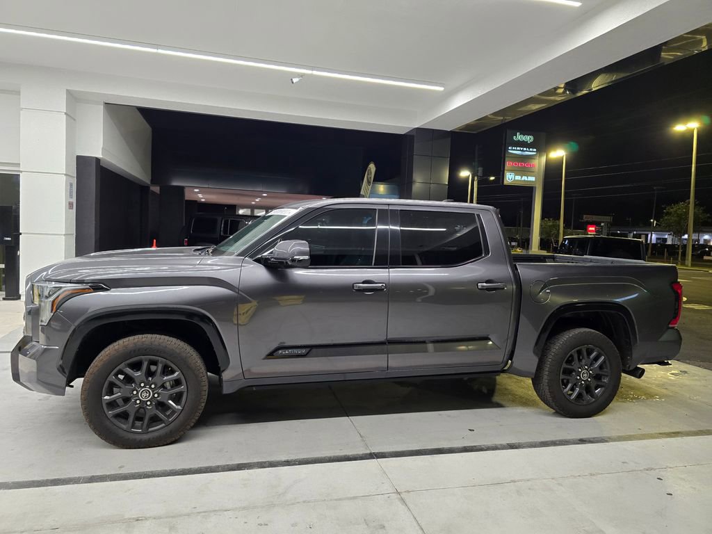 Used 2023 Toyota Tundra Platinum AWD/4WD image 3
