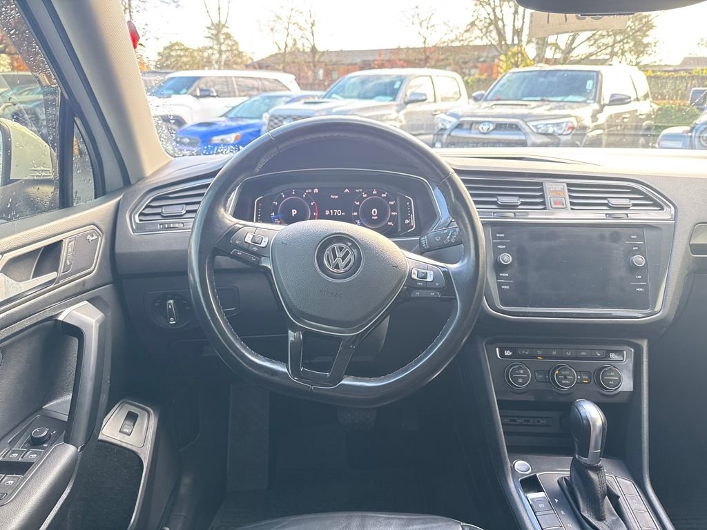 Used 2019 Volkswagen Tiguan SEL Premium w/ 3rd Row Seat Package image 13