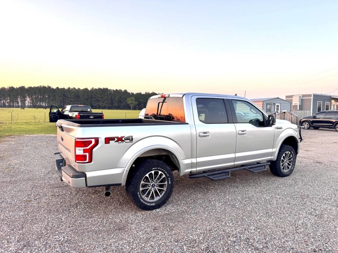 Used 2019 Ford F150 XLT w/ Equipment Group 302A Luxury image 10