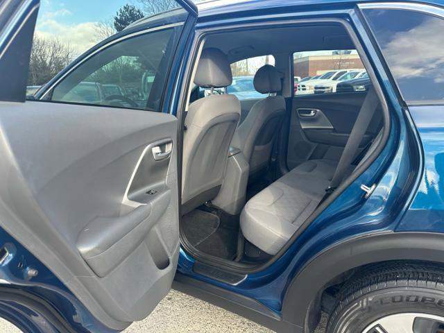 Used 2022 Kia Niro LX image 13