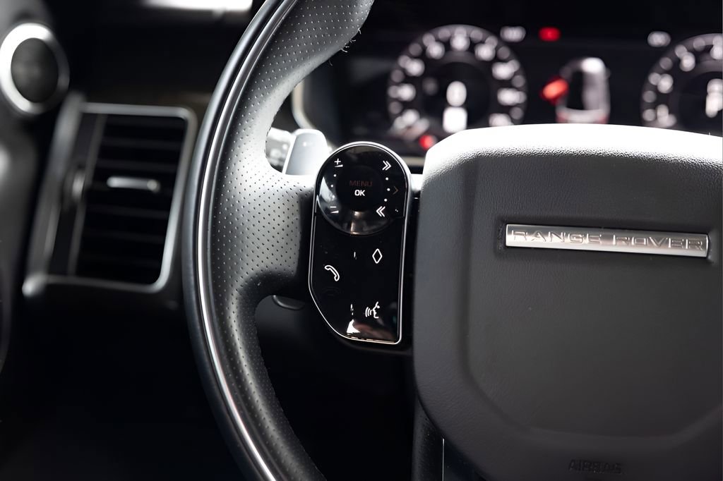 Used 2020 Land Rover Range Rover Sport HSE Dynamic image 32