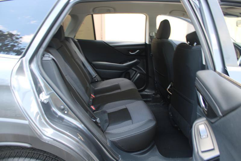 Used 2023 Subaru Outback Premium AWD/4WD image 12