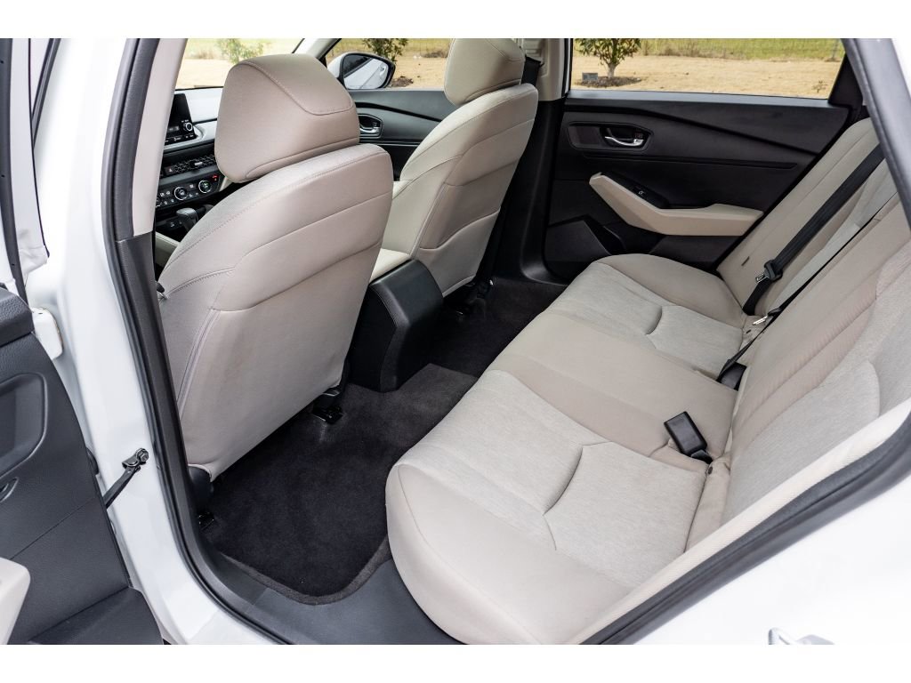 Used 2023 Honda Accord EX image 13