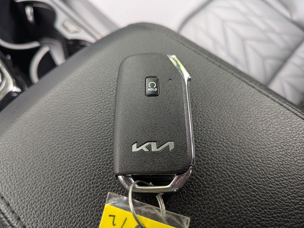 Used 2025 Kia Sportage X-Pro AWD/4WD image 30