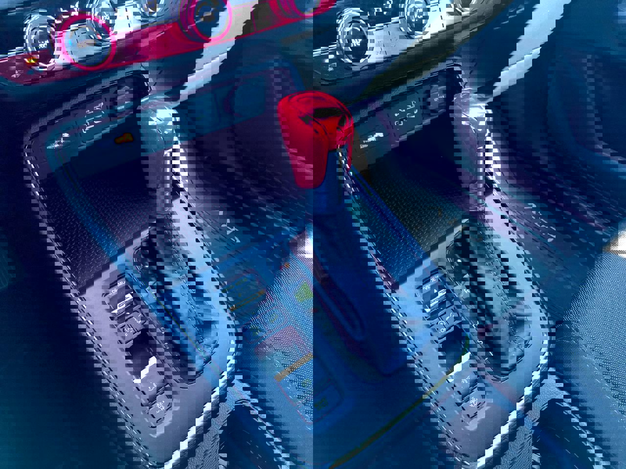 Used 2025 Honda CR-V EX image 18