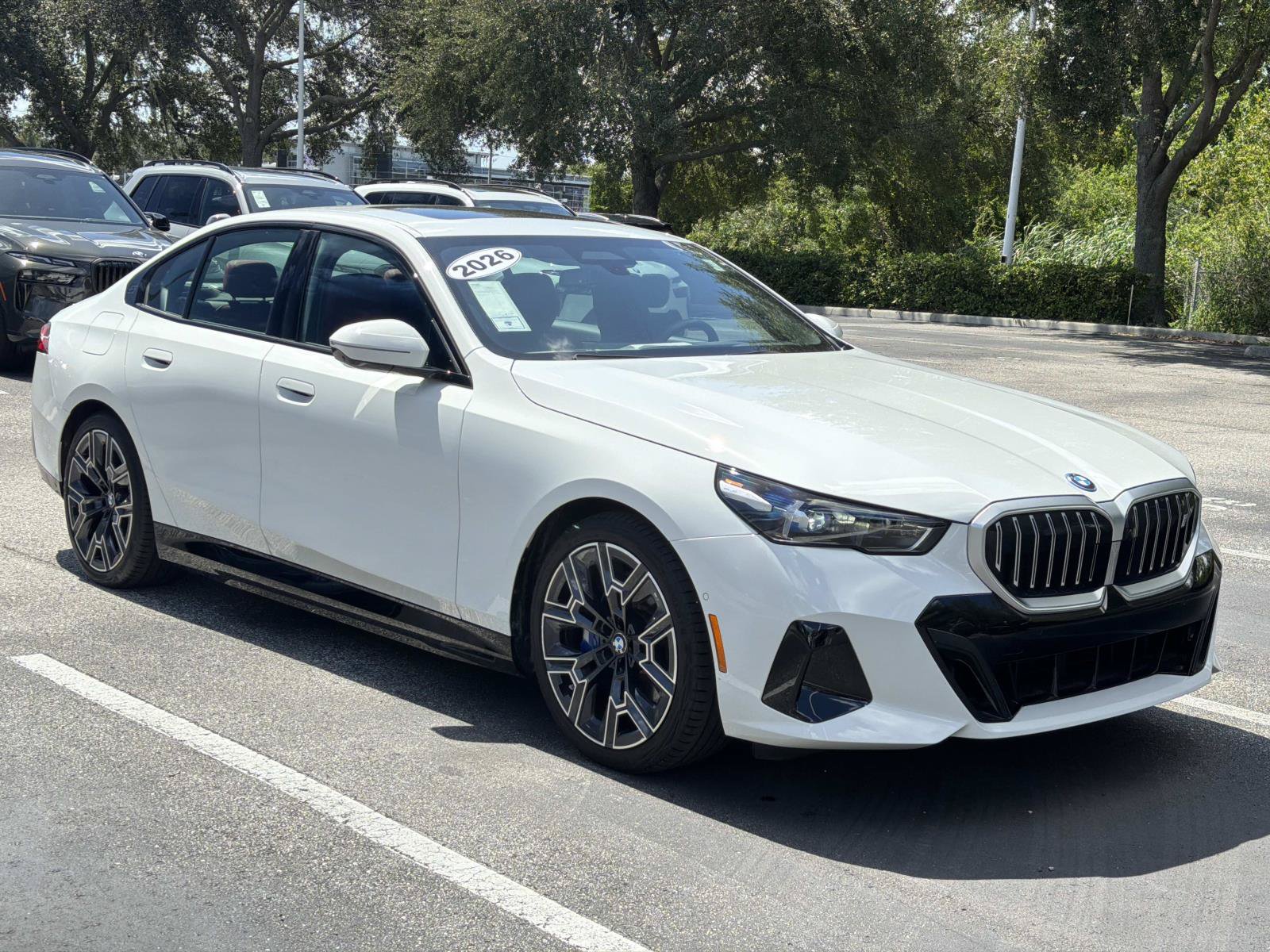 Used 2026 BMW i5 eDrive40 w/ M Sport Package RWD image 2