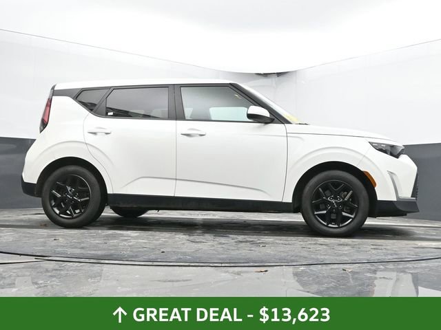 Used 2023 Kia Soul LX w/ Option Group 015 image 49