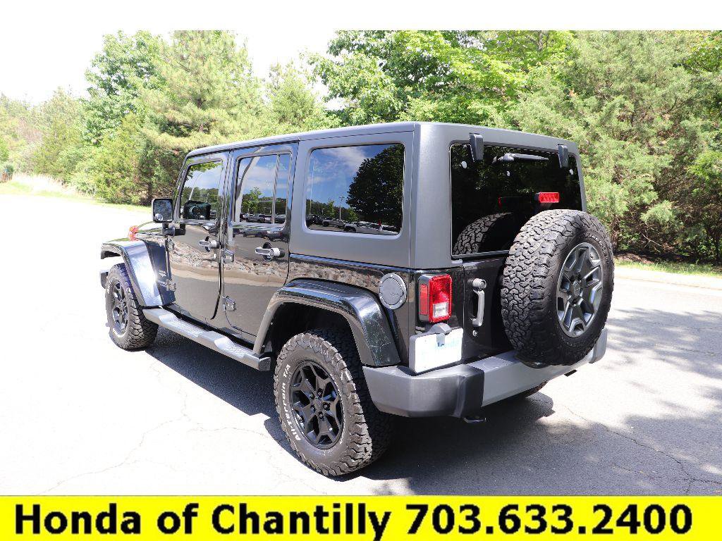 Used 2015 Jeep Wrangler Unlimited Sahara w/ Connectivity Group AWD/4WD image 5