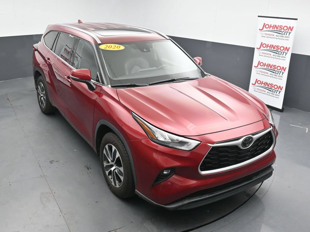 Used 2020 Toyota Highlander XLE FWD image 24