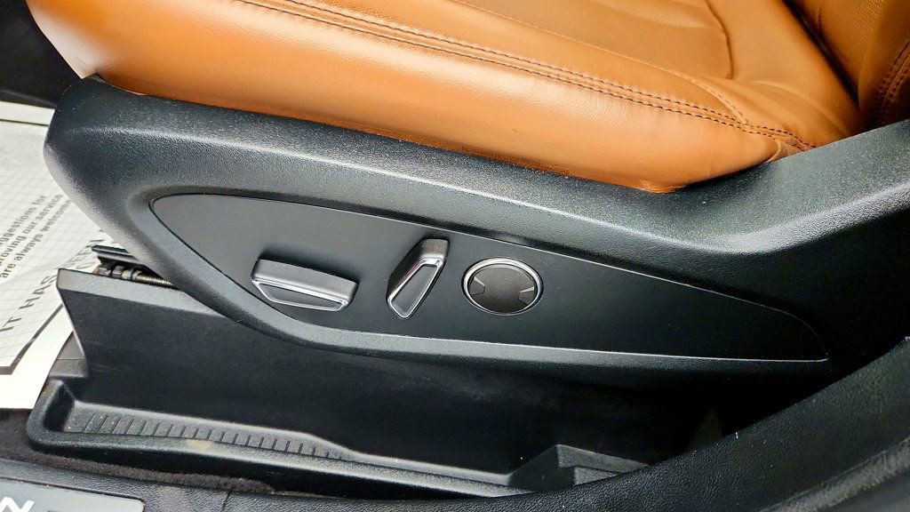 Used 2022 Lincoln Nautilus Reserve w/ Luxury Package image 12