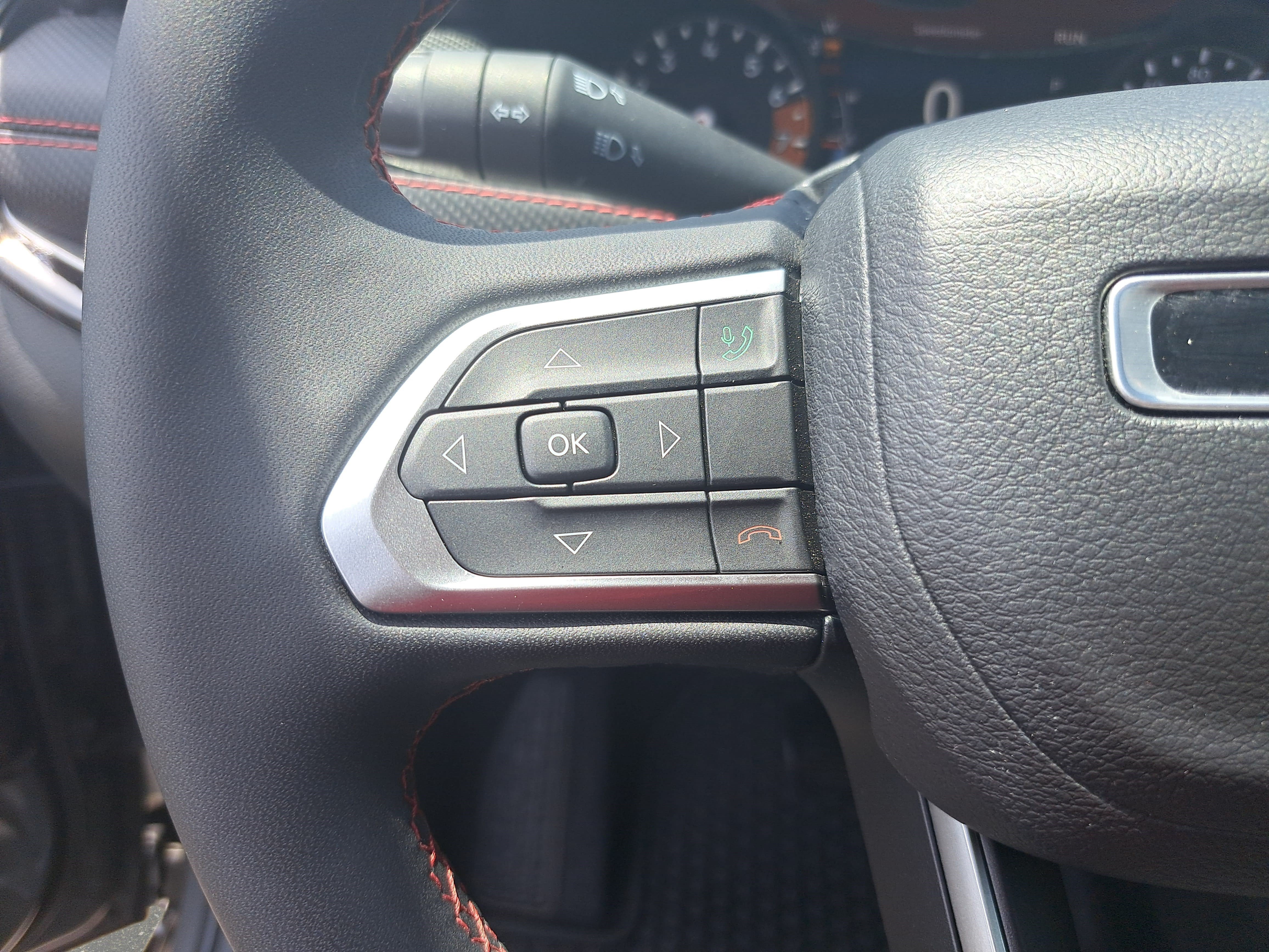 Used 2023 Jeep Compass Trailhawk AWD/4WD image 16