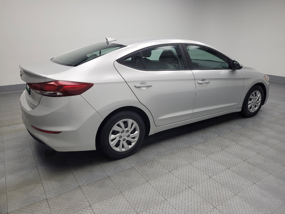 Used 2017 Hyundai Elantra SE image 10