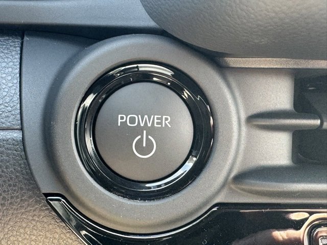 New 2025 Toyota Crown Signia image 30