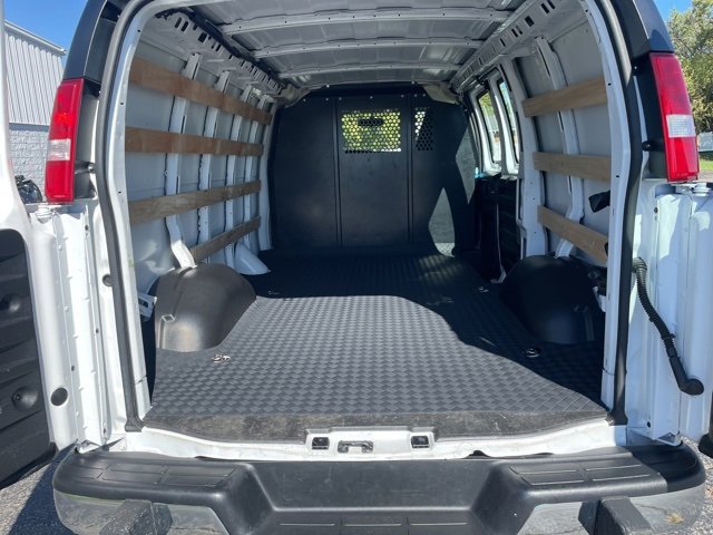 Used 2024 Chevrolet Express 2500 w/ Driver Convenience Package image 13
