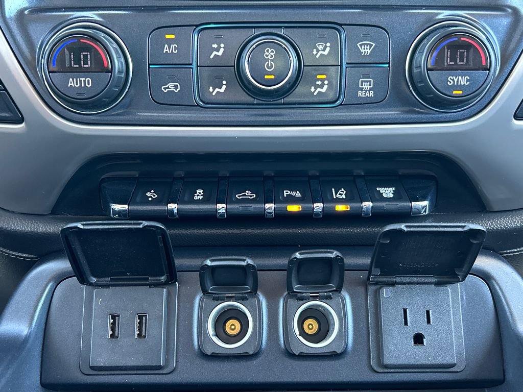 Used 2019 GMC Sierra 3500 Denali w/ Duramax Plus Package image 14