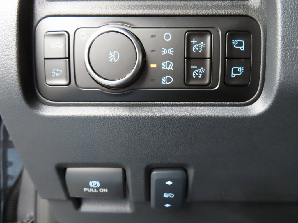 Used 2025 Ford F350 Lariat w/ Black Appearance Package image 61