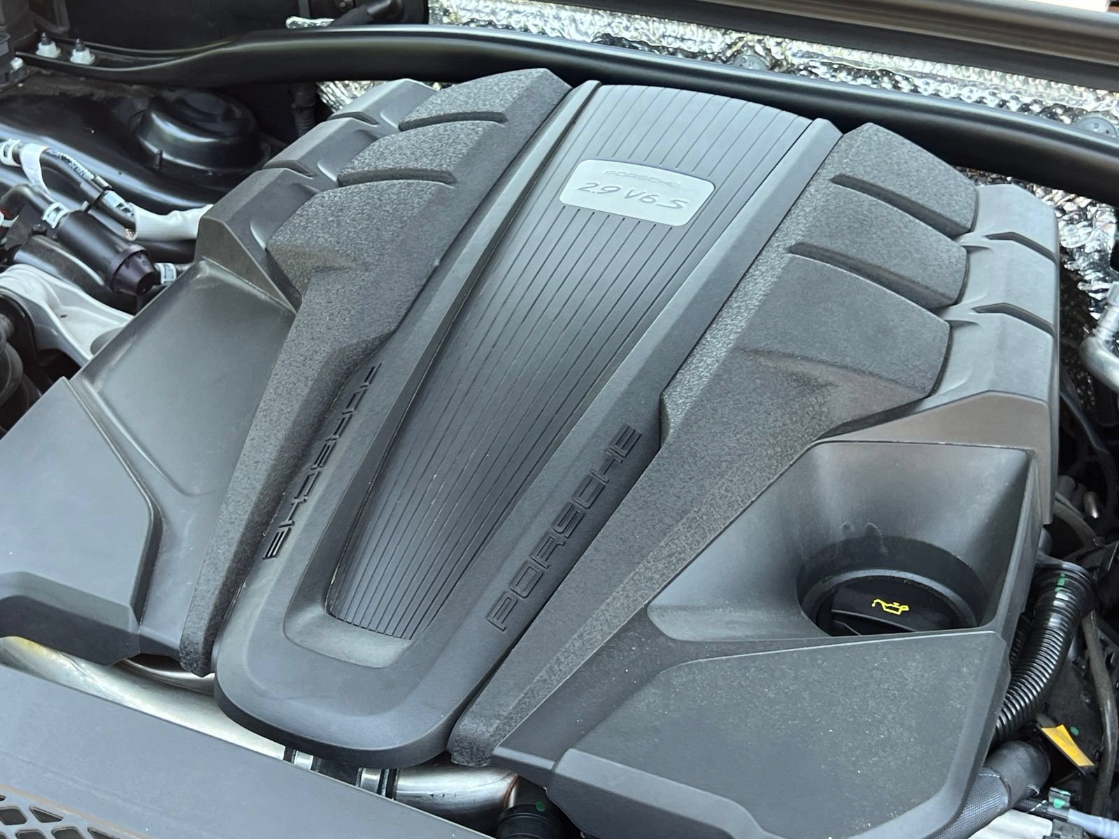 Certified 2025 Porsche Macan S AWD/4WD image 41