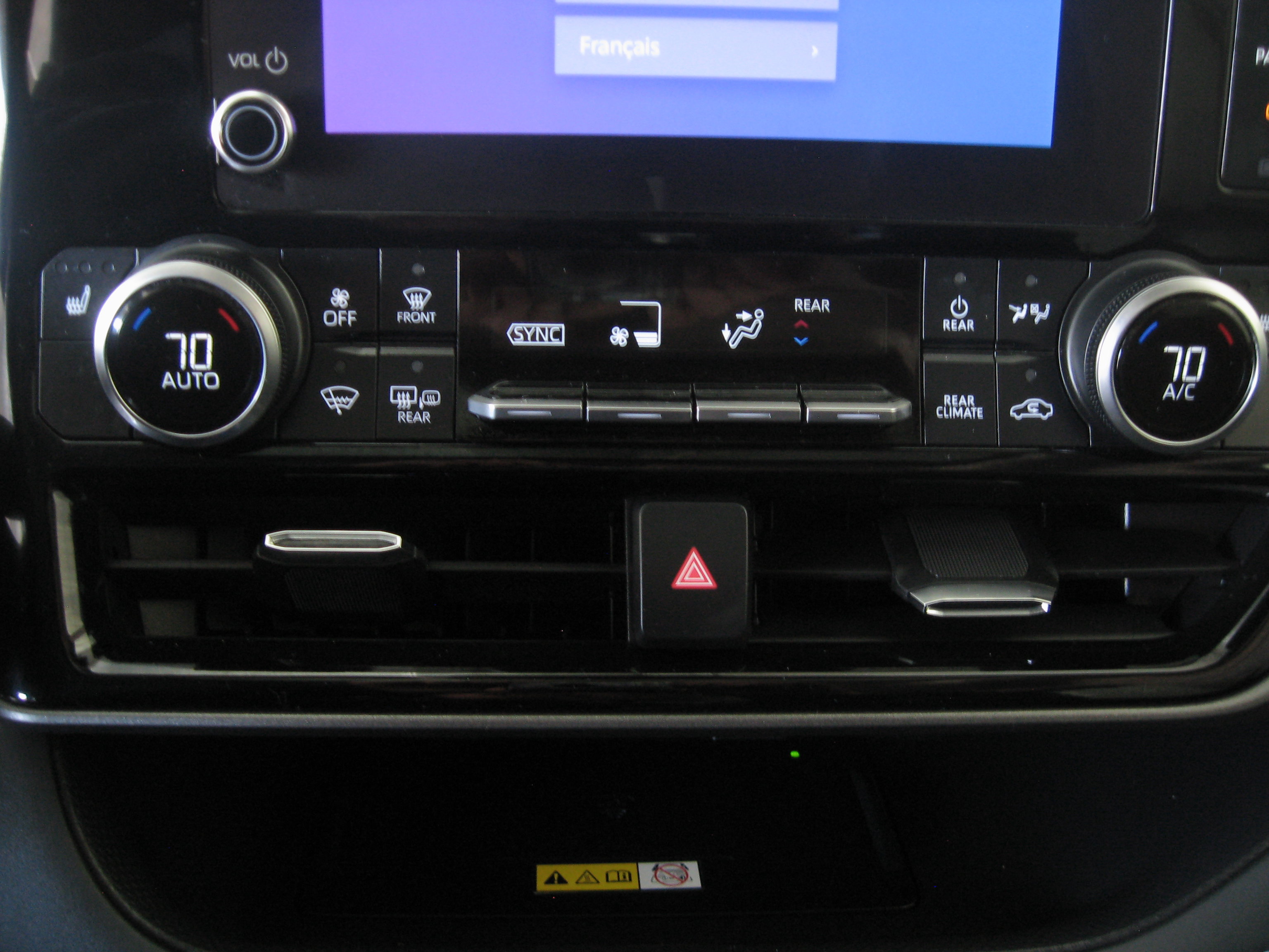 Used 2023 Toyota Highlander XLE image 17