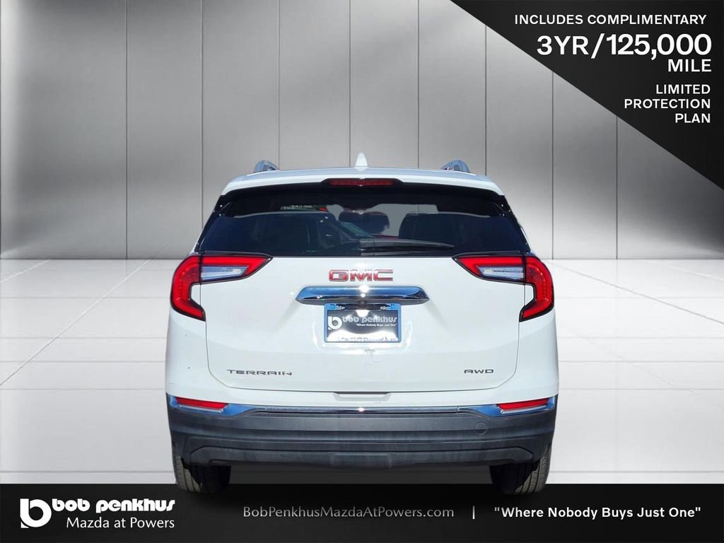 Used 2024 GMC Terrain SLT image 26
