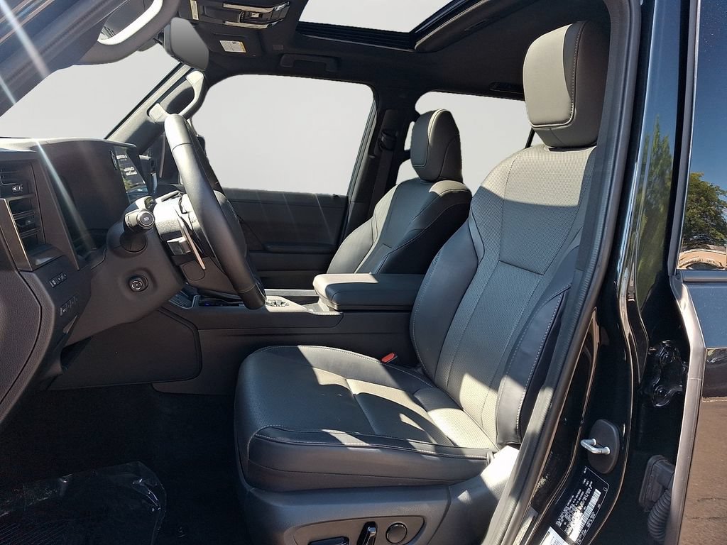 Used 2024 Lexus GX 550 w/ Accessory Package (Z1) AWD/4WD image 14