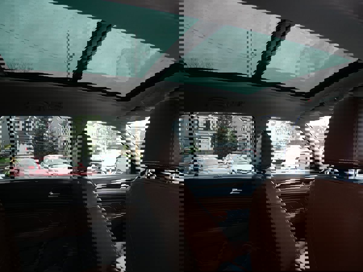 Used 2021 Volkswagen Atlas SE w/ Panoramic Sunroof Package image 28