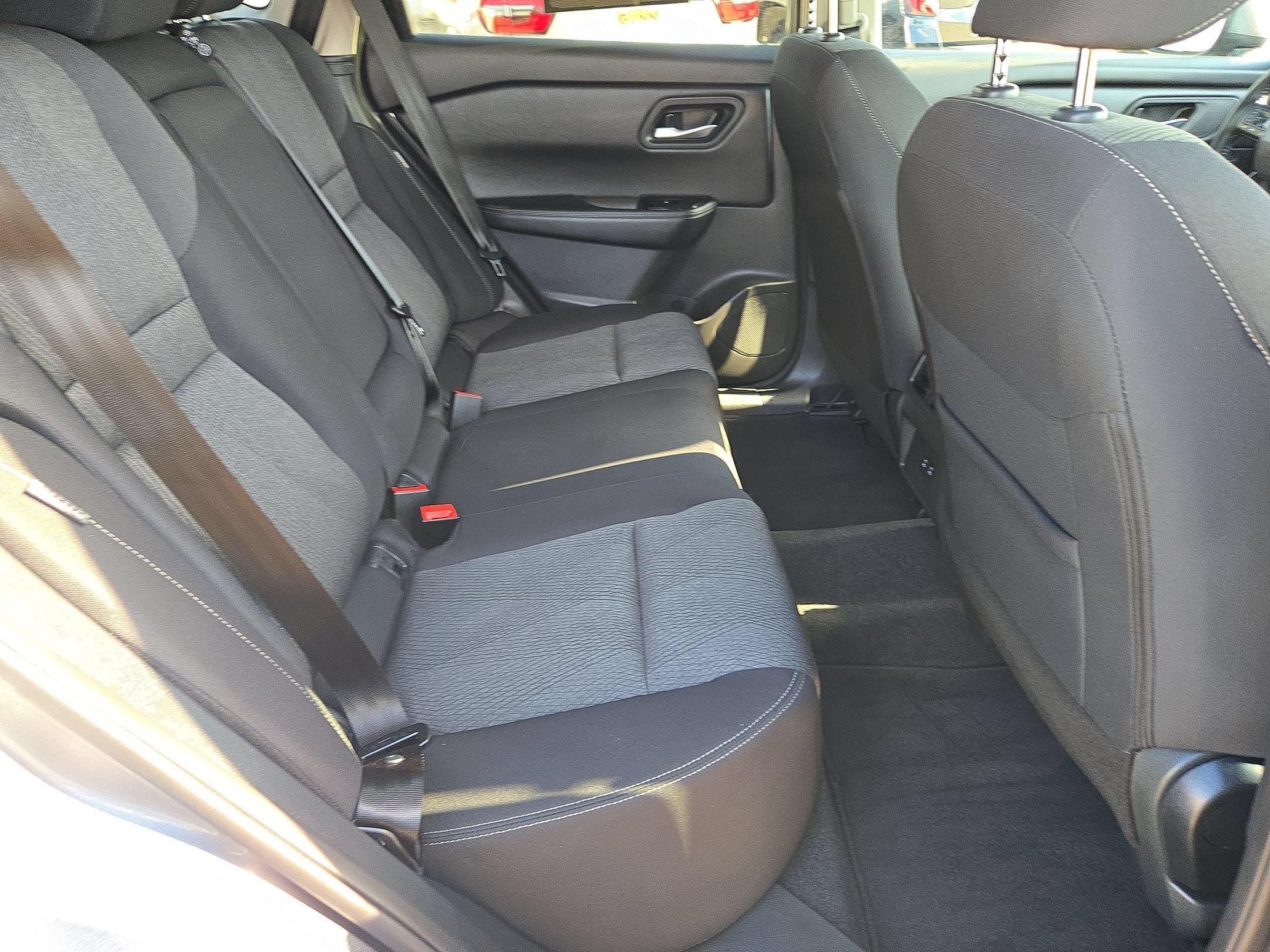 Certified 2026 Nissan Rogue SV FWD image 26