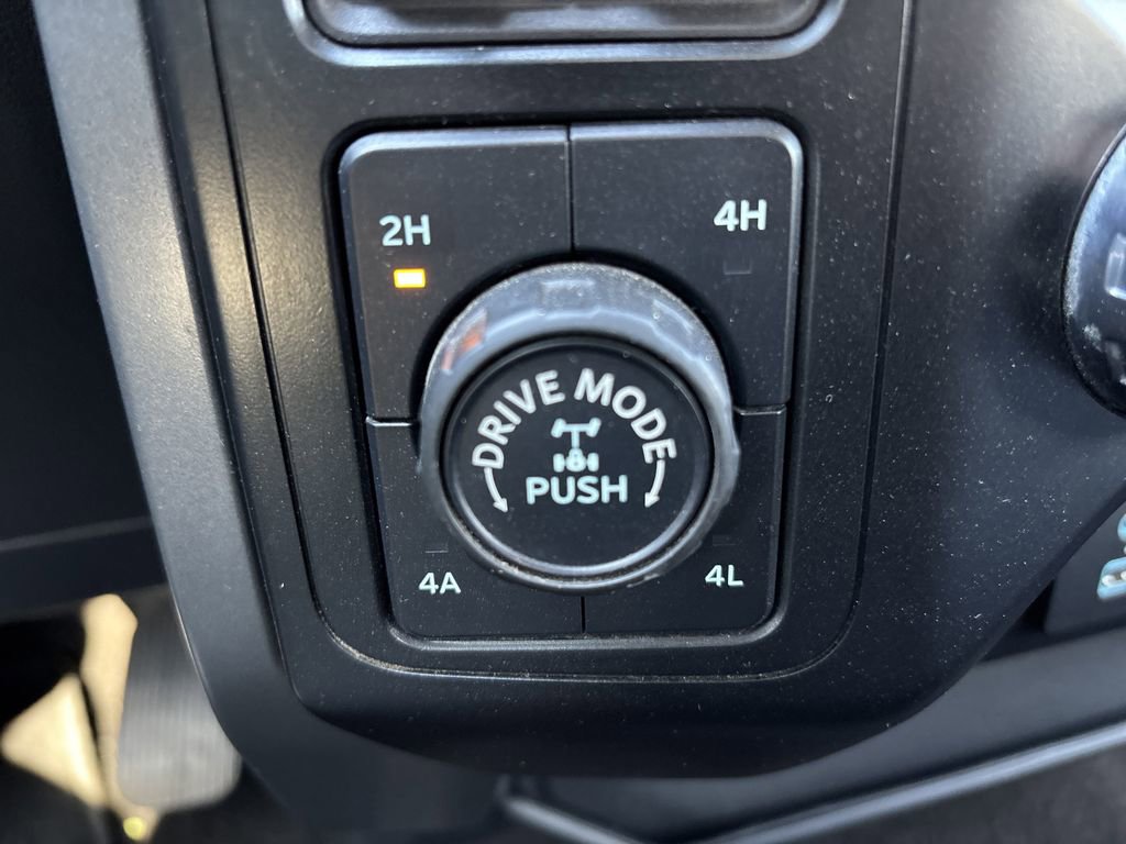 Used 2021 Ford F150 Lariat image 38