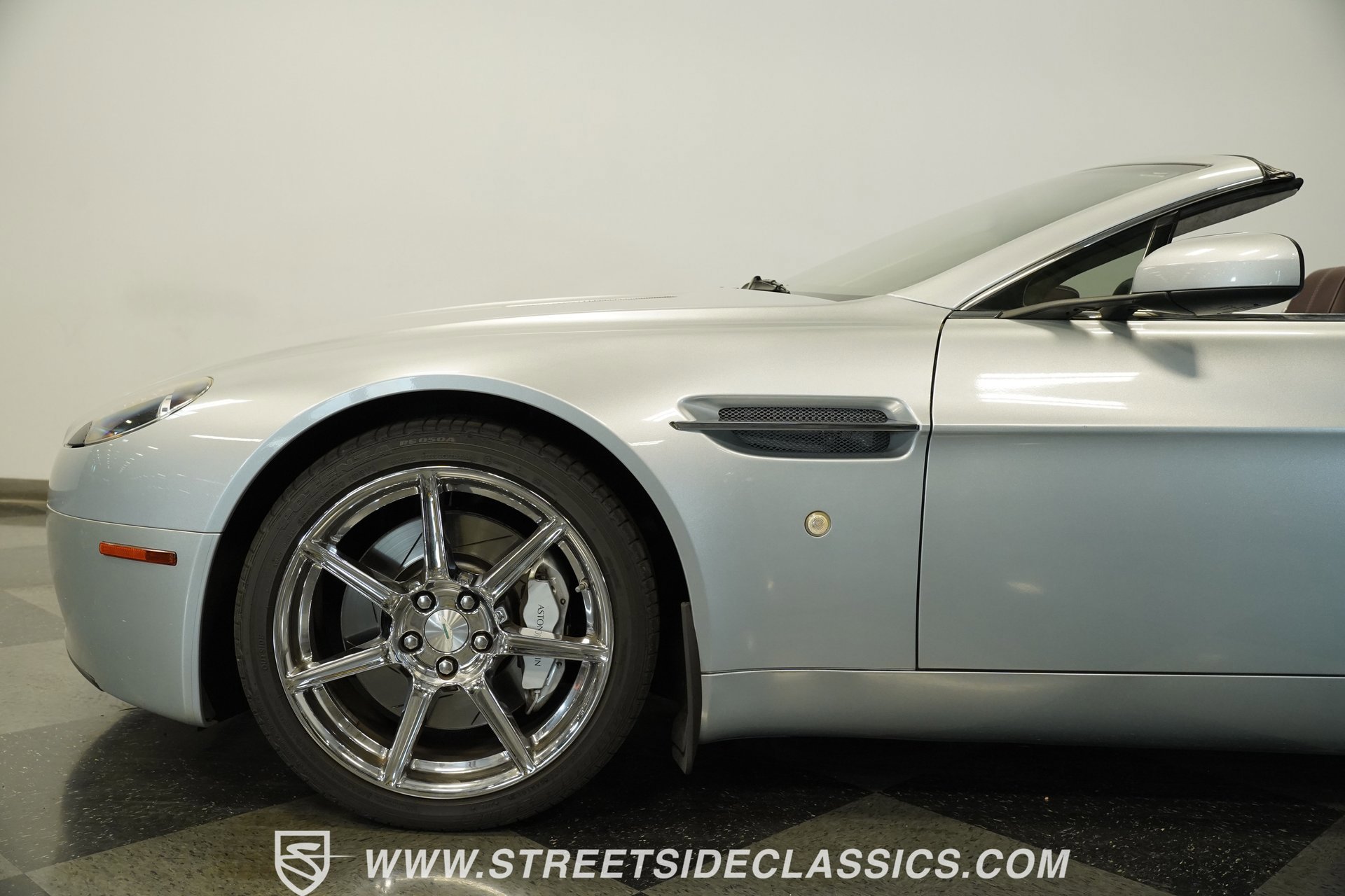 Used 2008 Aston Martin V8 Vantage Roadster image 28