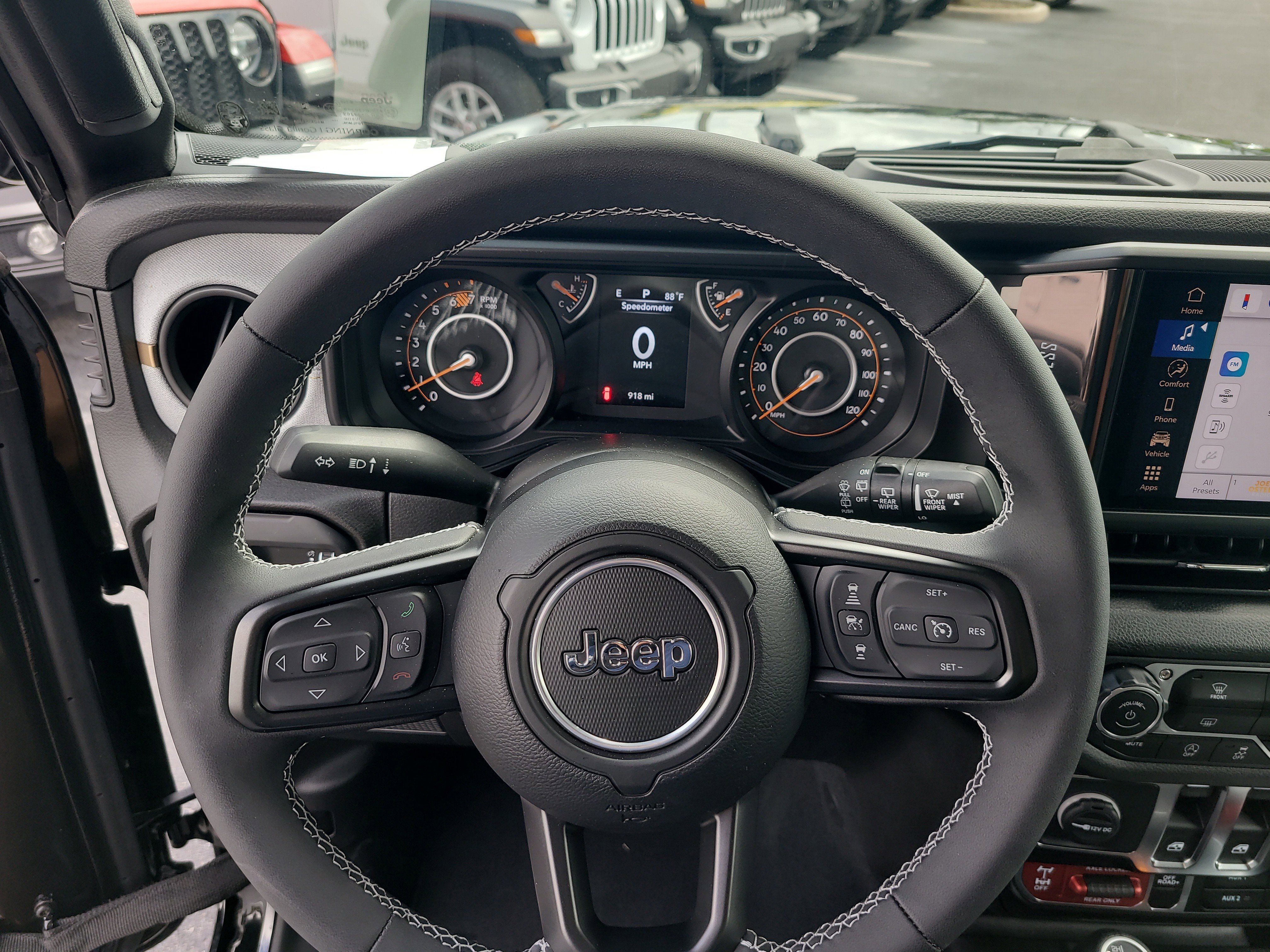 Used 2025 Jeep Wrangler Willys image 23