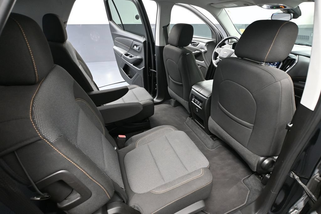 Used 2021 Chevrolet Traverse LT AWD/4WD image 42