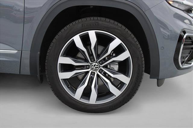 Used 2022 Volkswagen Atlas Cross Sport SEL Premium R-Line AWD/4WD image 16